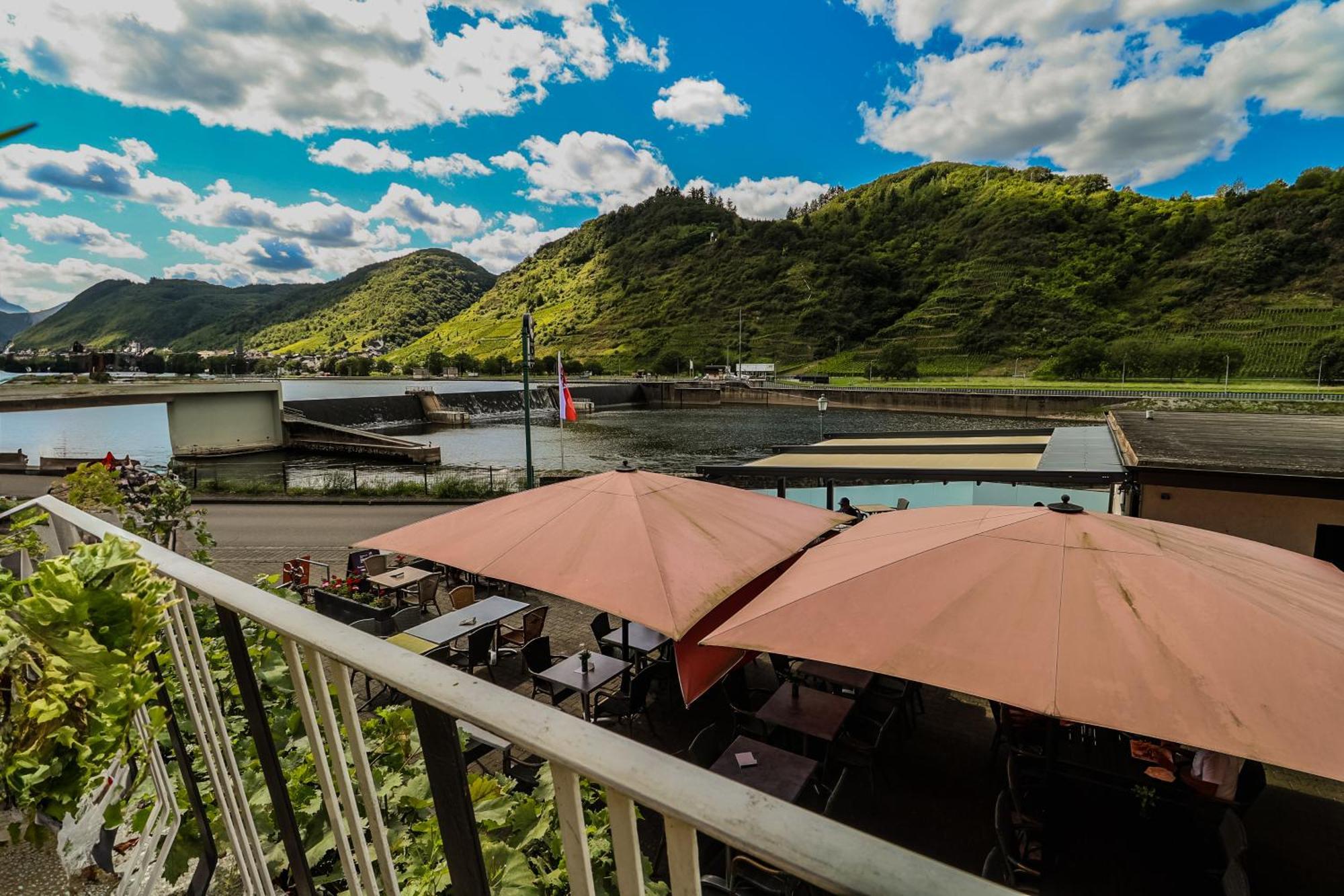 Exklusive Moselidylle: Fewo Mit Traumhaftem Staustufenblick, Netflix, Terrasse Neef Экстерьер фото